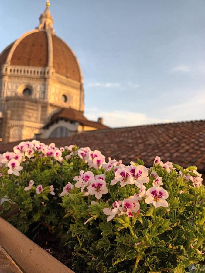 Duomo Suites Florenz Exterior foto