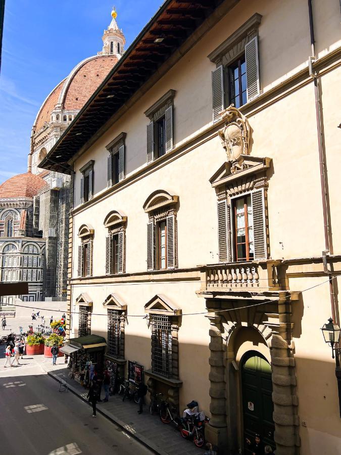 Duomo Suites Florenz Exterior foto