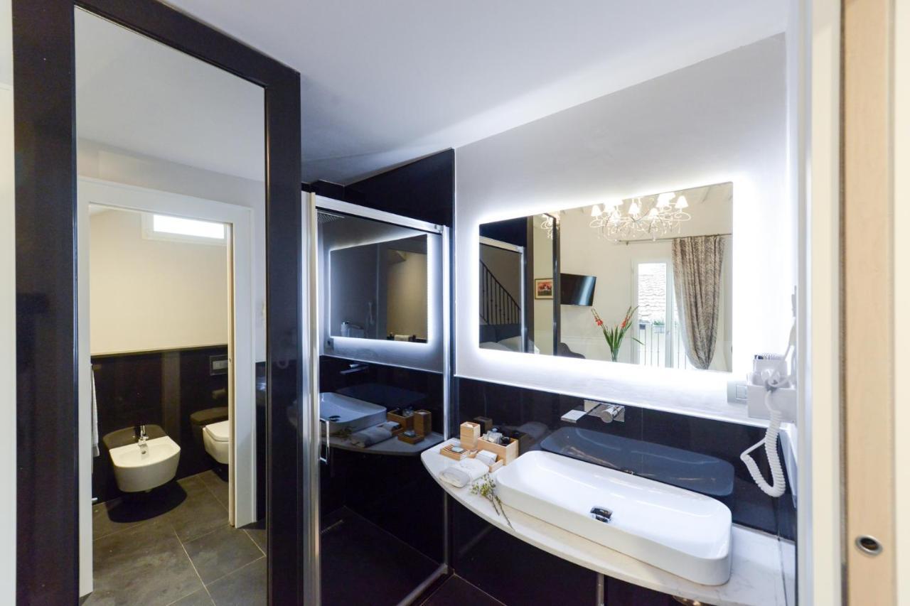 Duomo Suites Florenz Exterior foto