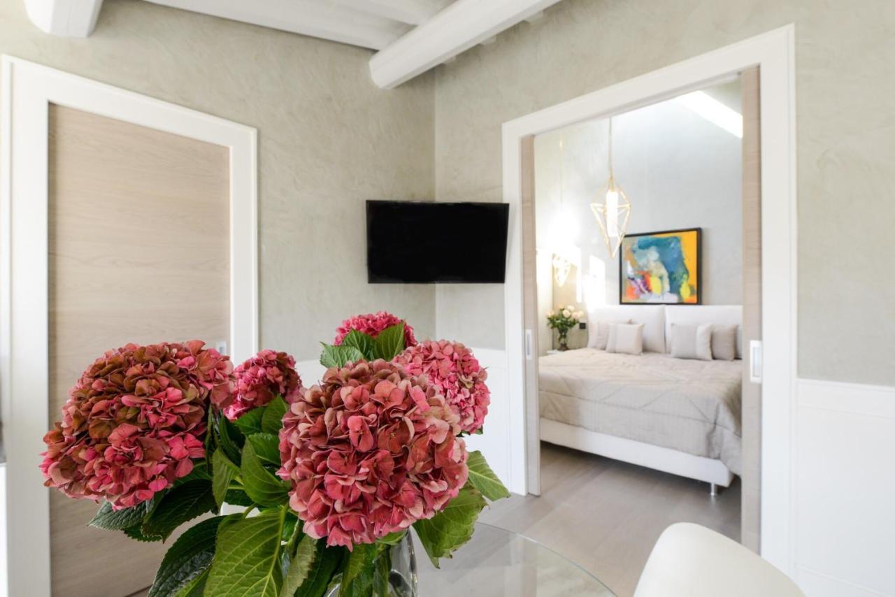 Duomo Suites Florenz Exterior foto